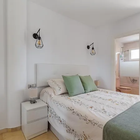 Ground Floor At Matchroom Country Club Apartment *