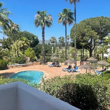 Ground Floor At Matchroom Country Club Apartment *