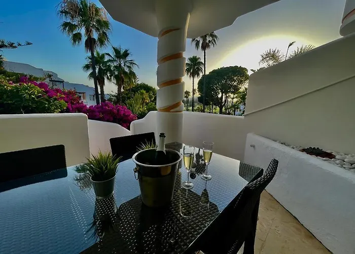 Ground Floor At Matchroom Country Club Apartment *