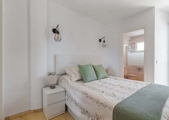 Ground Floor At Matchroom Country Club Apartment *