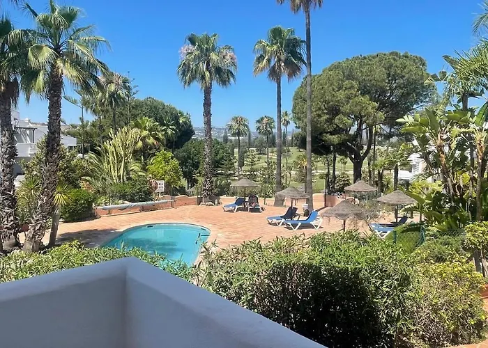 Ground Floor At Matchroom Country Club Apartment *