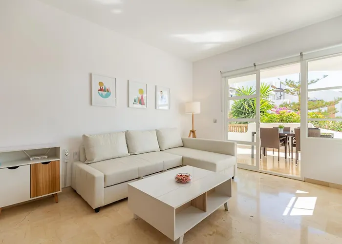 Ground Floor At Matchroom Country Club Апартаменти